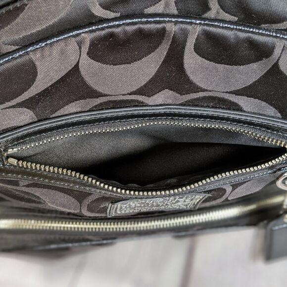 Coach Signature Daisy Poppy Backpack - Picture 9 of 13